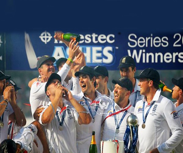 England Players Pee On Pitch After Ashes Win